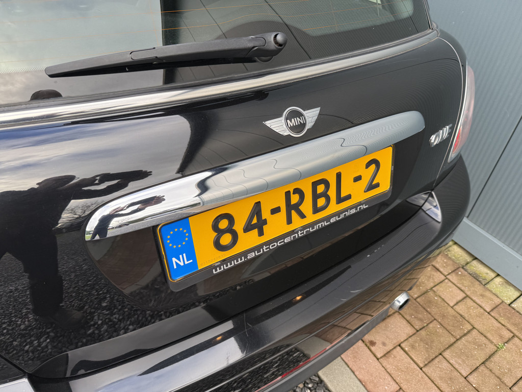 42240739-9.jpg