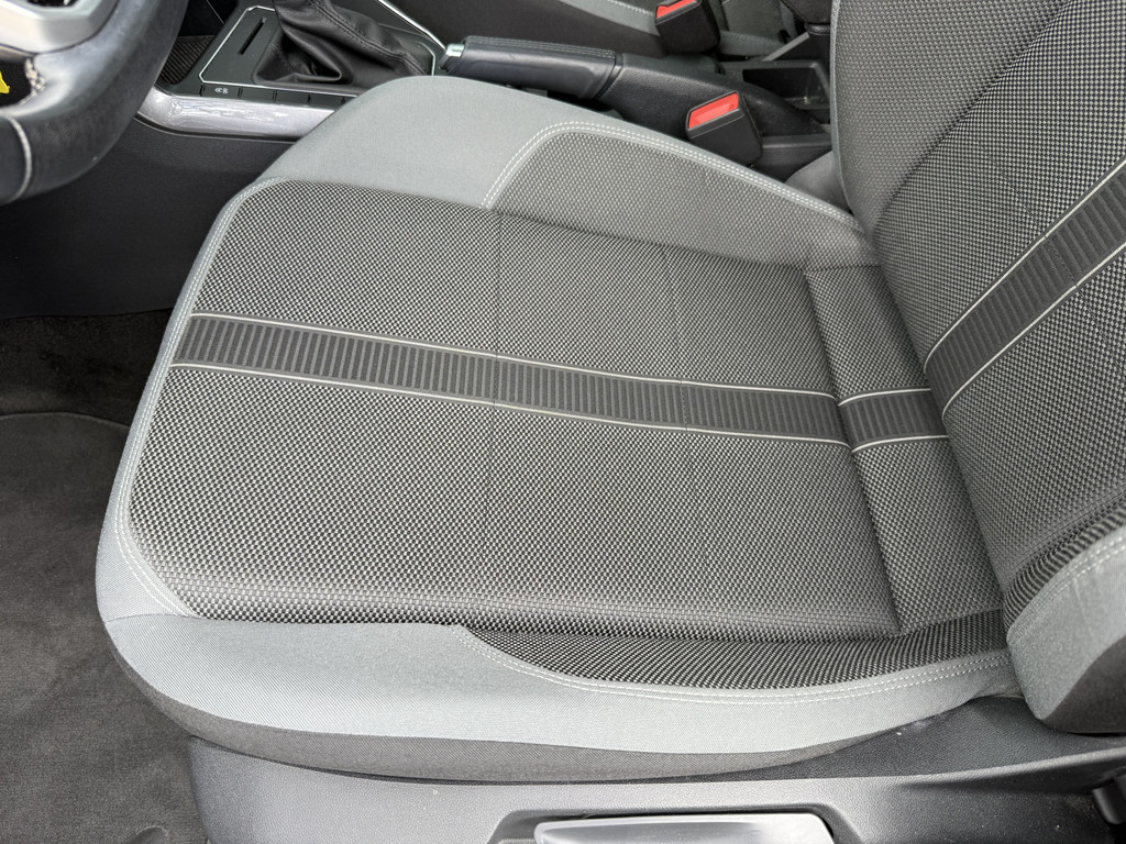 55444187-21.jpg